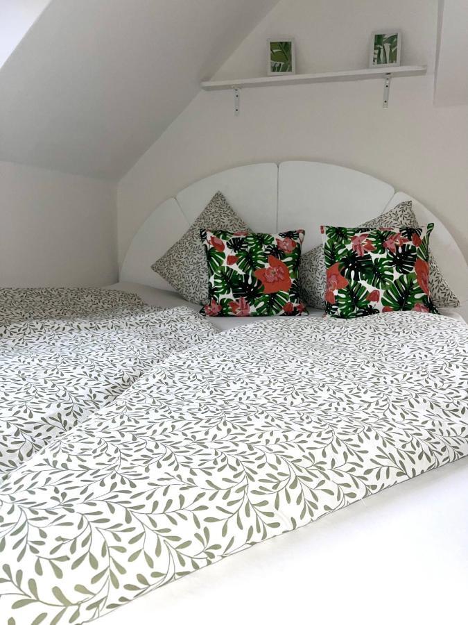 Almsternderl 2.0 - Gemuetliches Appartment In โกเซา ภายนอก รูปภาพ